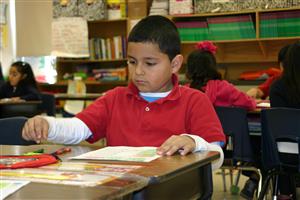 laurel hill student reading 